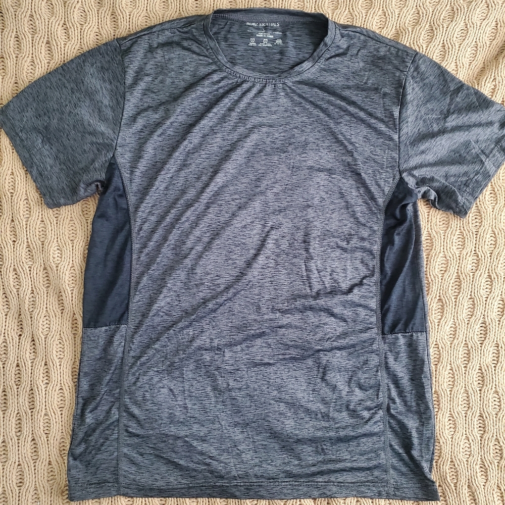 NWOT Mens Dry Fit Tee Sz Large 👕